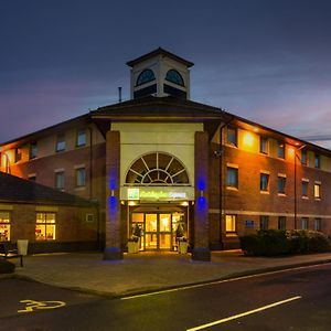 Holiday Inn Express Warwick - Stratford-upon-Avon